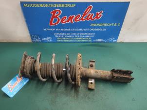 Used Front shock absorber rod, left Renault Clio III Estate/Grandtour (KR) 1.5 dCi FAP Price on request offered by Benelux Zwijndrecht B.V.