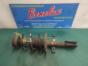 Used Front shock absorber rod, right Renault Clio III (BR/CR) 1.5 dCi FAP Price on request offered by Benelux Zwijndrecht B.V.