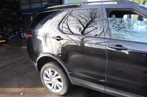 Used Rear door 4-door, right Landrover Discovery V (LR) 3.0 sdv6 24V Price on request offered by Benelux Zwijndrecht B.V.