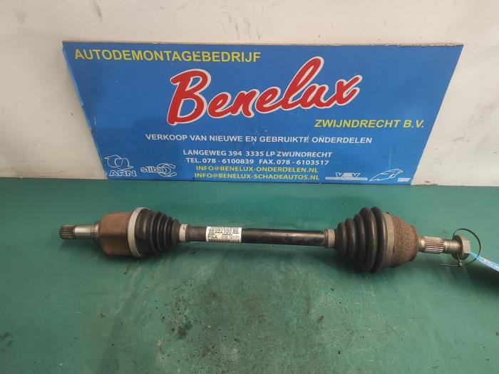 Usagé Cardan gauche (transmission) Opel Crossland (X) 1.2 Turbo 12V Euro 6 Prix sur demande proposé par Benelux Zwijndrecht B.V.