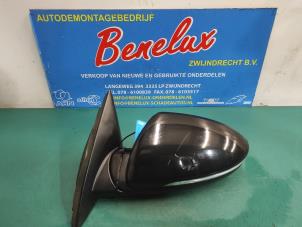 Used Wing mirror, left Kia Ceed (CDB5/CDBB) 1.0i T-GDi 12V Price on request offered by Benelux Zwijndrecht B.V.