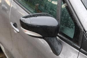 Used Wing mirror, right Renault Clio IV (5R) 1.5 Energy dCi 90 FAP Price on request offered by Benelux Zwijndrecht B.V.