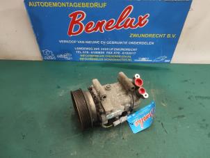 Used Air conditioning pump Renault Clio III Estate/Grandtour (KR) 1.2 16V 75 Price on request offered by Benelux Zwijndrecht B.V.