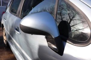 Gebrauchte Außenspiegel rechts Peugeot 207 SW (WE/WU) 1.6 16V VTRi Preis auf Anfrage angeboten von Benelux Zwijndrecht B.V.