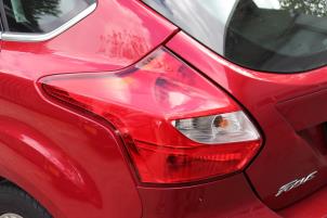 Used Taillight, left Ford Focus 3 1.6 Ti-VCT 16V 125 Price on request offered by Benelux Zwijndrecht B.V.