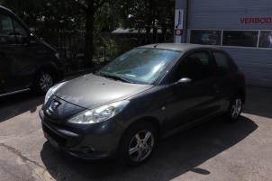 Used Front end, complete Peugeot 206+ (2L/M) 1.4 HDi Price on request offered by Benelux Zwijndrecht B.V.