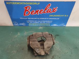 Used Front brake calliper, right Volkswagen Transporter T5 2.0 TDI DRF Price on request offered by Benelux Zwijndrecht B.V.