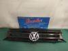 Grille from a Volkswagen Transporter T5 2.0 TDI DRF 2012