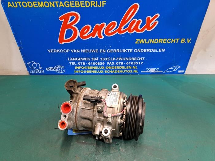 Air conditioning pump from a Opel Astra K Sports Tourer 1.0 Turbo 12V 2018