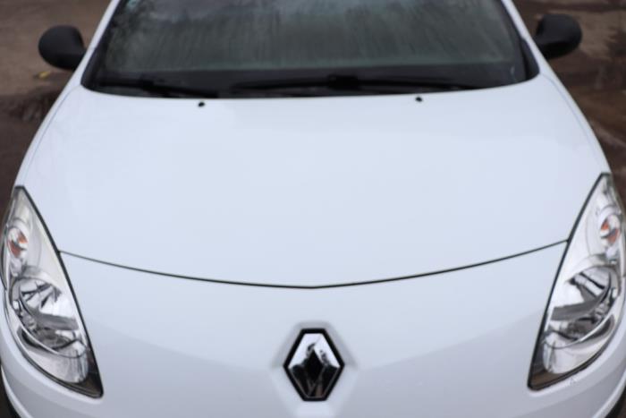 Vorderfront komplett van een Renault Twingo II (CN) 1.2 2010
