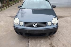 Used Front end, complete Volkswagen Polo IV (9N1/2/3) 1.2 12V Price on request offered by Benelux Zwijndrecht B.V.