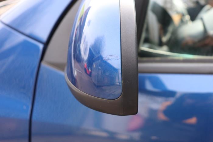 Außenspiegel links van een Hyundai i10 (F5) 1.2i 16V 2012