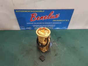 Used Electric fuel pump Volkswagen Transporter T5 2.0 TDI DRF Price on request offered by Benelux Zwijndrecht B.V.