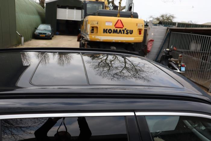 Używane Dach panoramiczny BMW X5 (F15) xDrive 35d 3.0 24V Cena na żądanie oferowane przez Benelux Zwijndrecht B.V.