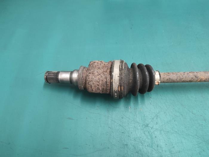 Front drive shaft, right from a Toyota Aygo (B10) 1.0 12V VVT-i 2010