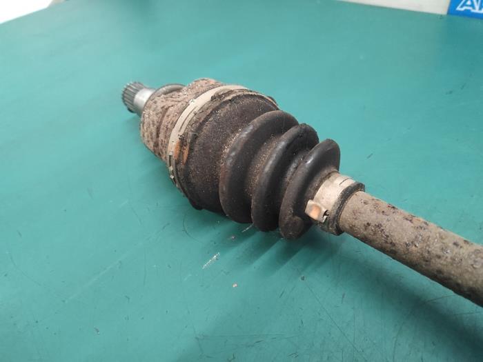 Front drive shaft, right from a Toyota Aygo (B10) 1.0 12V VVT-i 2010