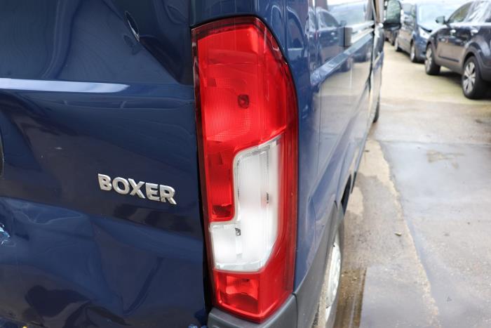 Rücklicht rechts van een Peugeot Boxer (U9) 2.0 BlueHDi 160 2019