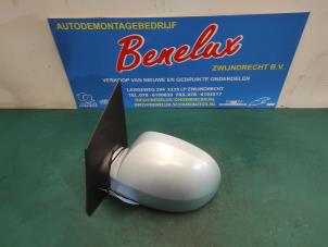 Used Wing mirror, left Hyundai Getz 1.3i 12V Price on request offered by Benelux Zwijndrecht B.V.