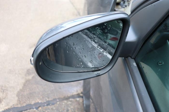 Wing mirror, left from a Volkswagen Golf VI (5K1) 1.4 TSI 122 16V 2009