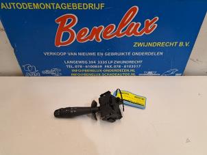 Gebrauchte Richtungsanzeiger Schalter Renault Twingo II (CN) 1.2 16V Preis auf Anfrage angeboten von Benelux Zwijndrecht B.V.
