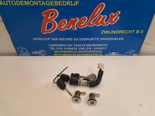 Used Ignition lock + key Toyota Aygo (B10) 1.0 12V VVT-i Price on request offered by Benelux Zwijndrecht B.V.