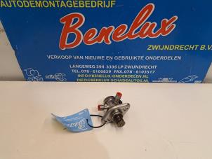 Used Mechanical fuel pump Renault Megane IV Estate (RFBK) 1.3 TCE 115 16V Price on request offered by Benelux Zwijndrecht B.V.