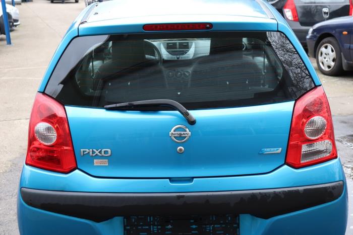 Begagnade Baklucka Nissan Pixo (D31S) 1.0 12V Pris på förfrågan erbjuds av Benelux Zwijndrecht B.V.