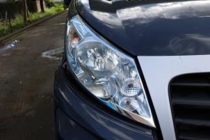 Begagnade Strålkastare, höger Fiat Scudo (270) 2.0 D Multijet Pris på förfrågan erbjuds av Benelux Zwijndrecht B.V.