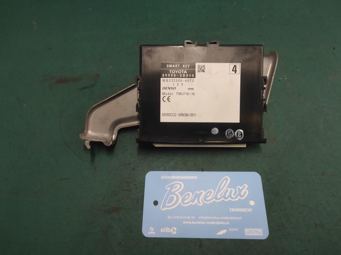 Used Smart entry computer Toyota Yaris III (P13) 1.5 16V Hybrid Price on request offered by Benelux Zwijndrecht B.V.