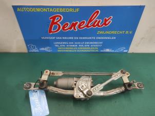 Used Wiper motor + mechanism Fiat 500X (334) 1.4 Multi Air 16V Price on request offered by Benelux Zwijndrecht B.V.