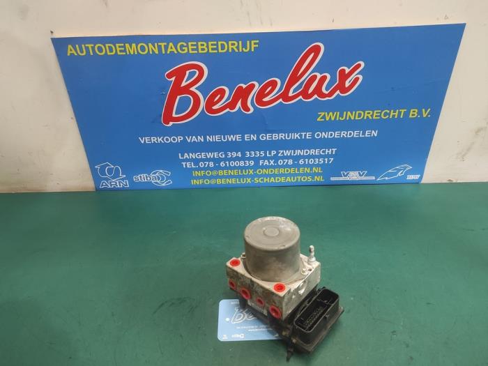 Begagnade ABS-pump Peugeot Partner (GC/GF/GG/GJ/GK) 1.6 HDI 75 16V Pris på förfrågan erbjuds av Benelux Zwijndrecht B.V.