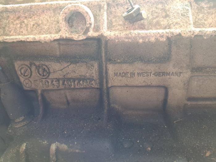 Gearbox BMW 6 serie 635 CSi - 24001466139 346KA 4HP22