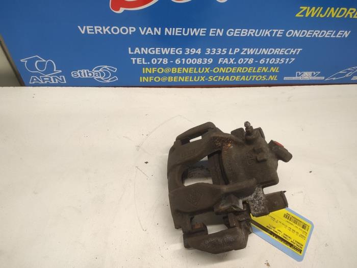 Gebrauchte Bremszange links vorne Renault Twingo III (AH) 1.0 SCe 70 12V Preis auf Anfrage angeboten von Benelux Zwijndrecht B.V.