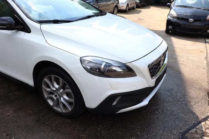 Front end, complete Volvo V40 Cross Country 2.0 T3 16V - 31424258