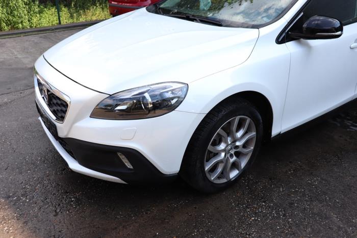 Front end, complete Volvo V40 Cross Country 2.0 T3 16V - 31424258