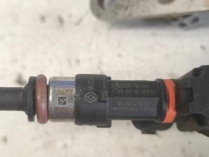 Bränsleinsprutningsmunstycke från en Renault Captur I (2R) 0.9 Energy TCE 12V 2017