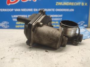 AGR Ventil van een Skoda Octavia Combi (5EAC) 1.6 TDI Greenline 16V 2016