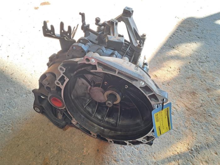 Gebrauchte Getriebe Volvo C30 (EK/MK) 1.8 16V Preis auf Anfrage angeboten von Benelux Zwijndrecht B.V.