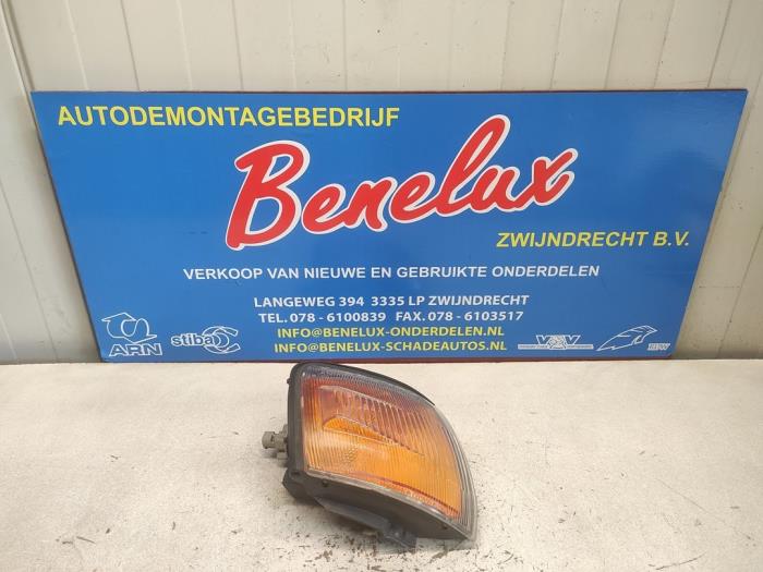 Używane Kierunkowskaz prawy Toyota Starlet (EP8/NP8) 1.3 Friend,XLi 12V Cena na żądanie oferowane przez Benelux Zwijndrecht B.V.