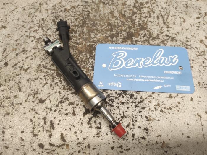 Usagé Injecteur (injection essence) Opel Crossland (X) 1.2 Turbo 12V Euro 6 Prix sur demande proposé par Benelux Zwijndrecht B.V.
