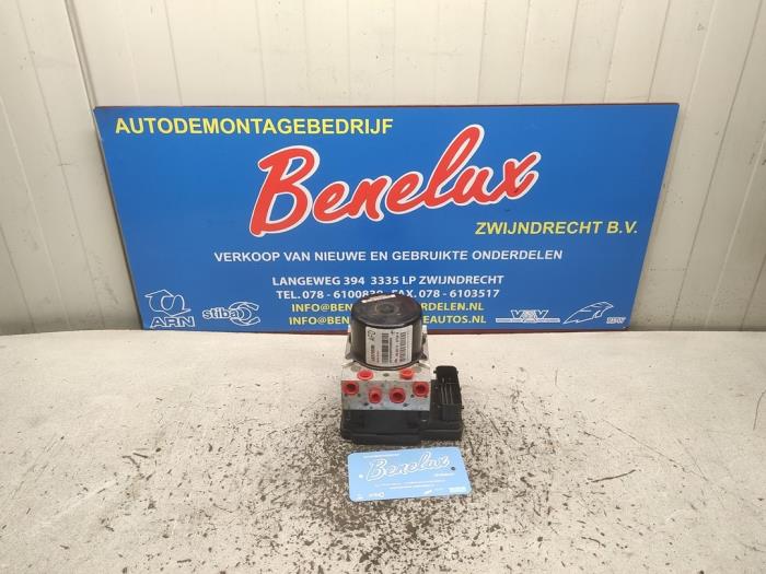 Begagnade ABS-pump Opel Zafira Tourer (P12) 1.4 Turbo 16V Ecotec Pris på förfrågan erbjuds av Benelux Zwijndrecht B.V.