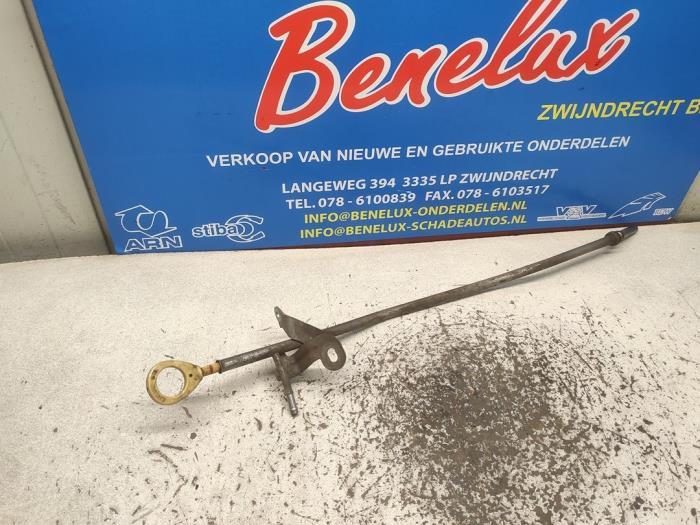 Gebrauchte Ölmessstab Toyota Aygo (B40) 1.0 12V VVT-i Preis € 40,00 Margenregelung angeboten von Benelux Zwijndrecht B.V.