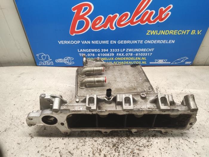 Begagnade Insugsrör Skoda Superb Combi (3V5) 1.6 TDI Pris på förfrågan erbjuds av Benelux Zwijndrecht B.V.