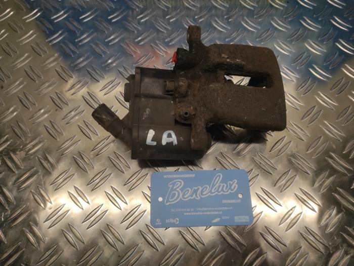 Gebrauchte Bremszange links hinten Audi A6 (C6) 2.0 T FSI 16V Preis auf Anfrage angeboten von Benelux Zwijndrecht B.V.