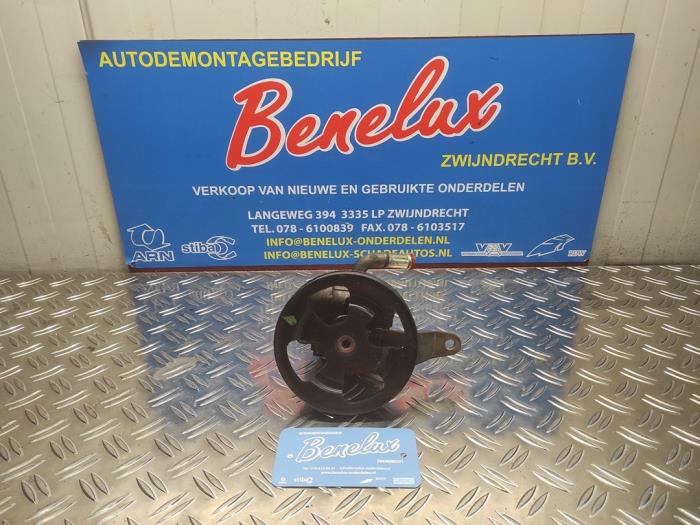 Usagé Pompe de direction Nissan 350 Z (Z33) 3.5 V6 24V Prix € 75,00 Règlement à la marge proposé par Benelux Zwijndrecht B.V.