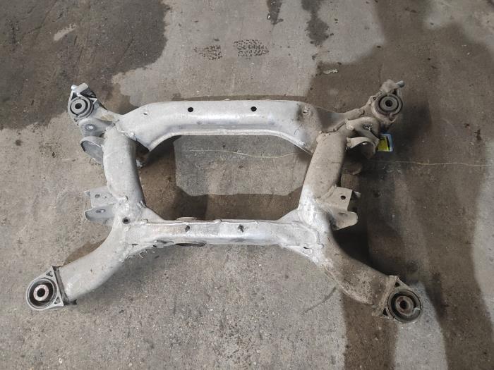 Usados Subchasis Nissan 350 Z (Z33) 3.5 V6 24V Precio de solicitud ofrecido por Benelux Zwijndrecht B.V.
