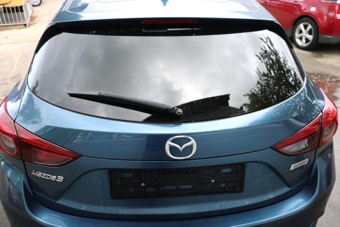 Używane Tylna klapa Mazda 3 (BM/BN) 2.2 SkyActiv-D 150 16V Cena na żądanie oferowane przez Benelux Zwijndrecht B.V.