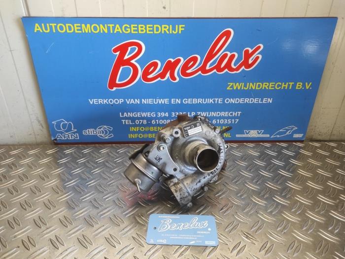 Używane Turbo Mercedes Vito (447.6) 1.6 111 CDI 16V Cena na żądanie oferowane przez Benelux Zwijndrecht B.V.