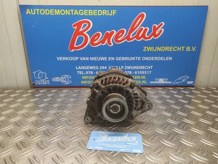 Begagnade Dynamo Nissan Micra (K13) 1.2 12V Pris på förfrågan erbjuds av Benelux Zwijndrecht B.V.