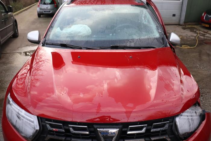 Używane Maska Dacia Duster (SR) 1.3 TCE 150 16V Cena na żądanie oferowane przez Benelux Zwijndrecht B.V.